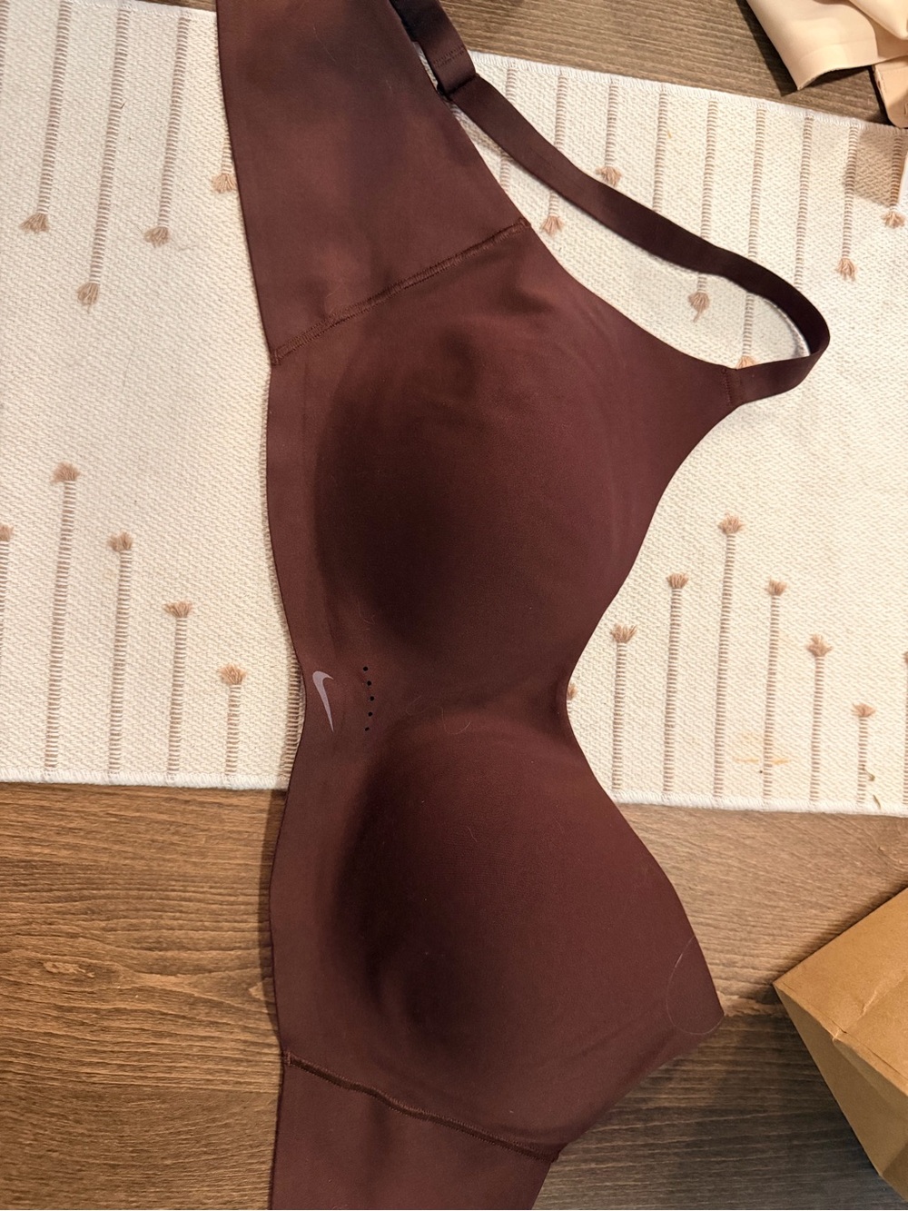 Nike Men’s Brown Seamless Sports Bra-Style Support